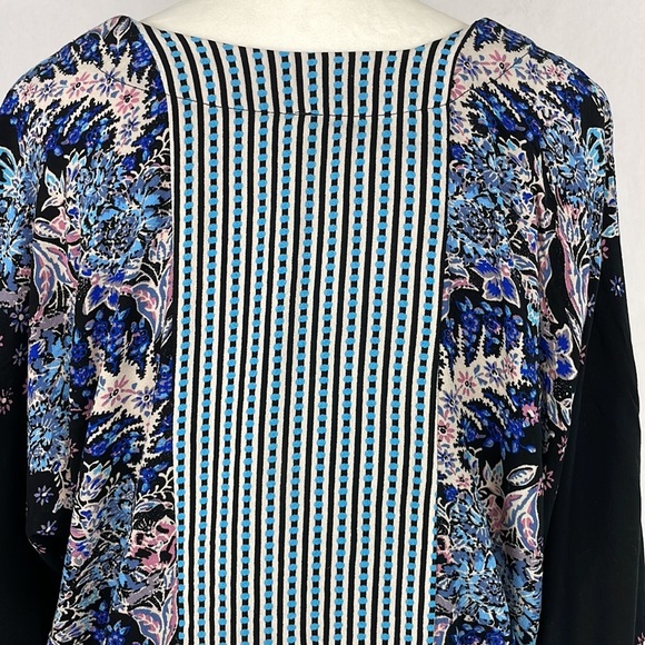Free People Mix and Match Mixed Print Cropped Blouse. Size Small. - Picture 7 of 15